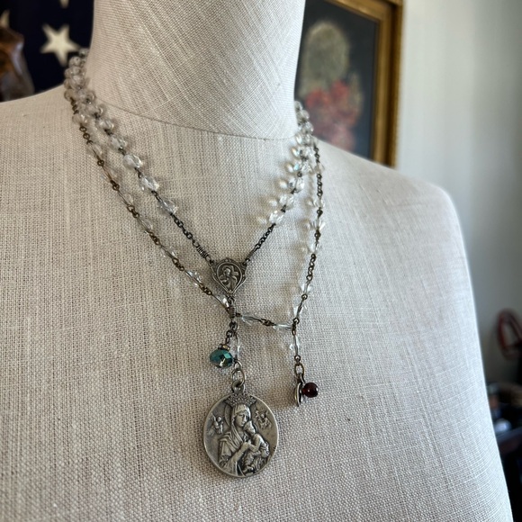 Vintage Religious Relic Catholic Medal with Sterling Rosary Crystal Beads - Picture 7 of 8